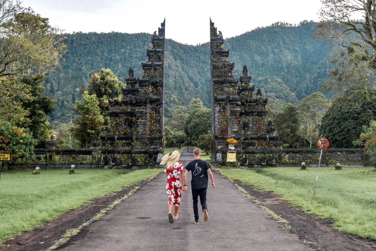 Diedi Bali Driver - Handara Gate