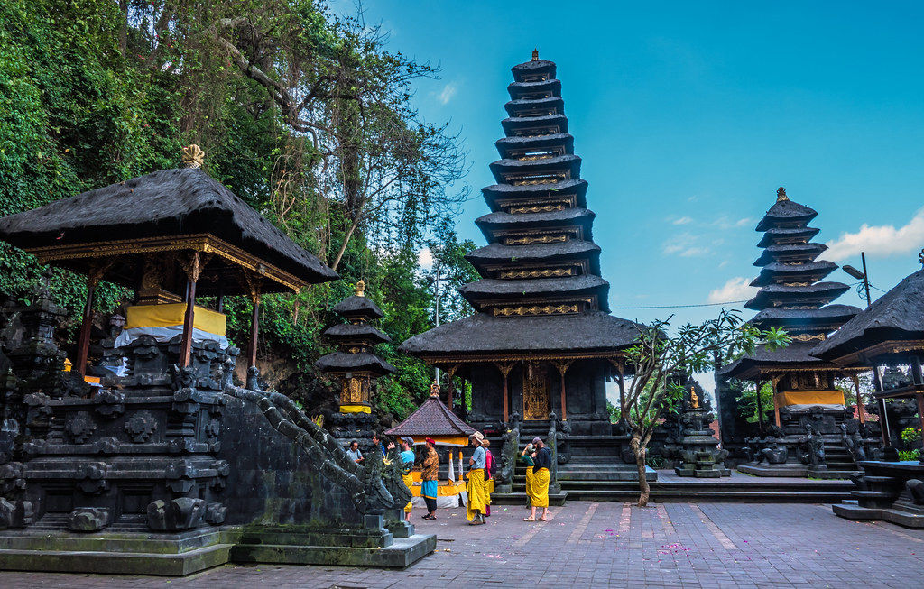 Diedi Bali Driver - Goa Lawah Temple